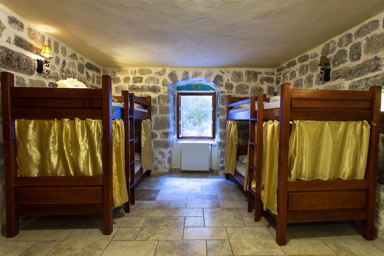 קוטור Old Town Youth Hostel מראה חיצוני תמונה