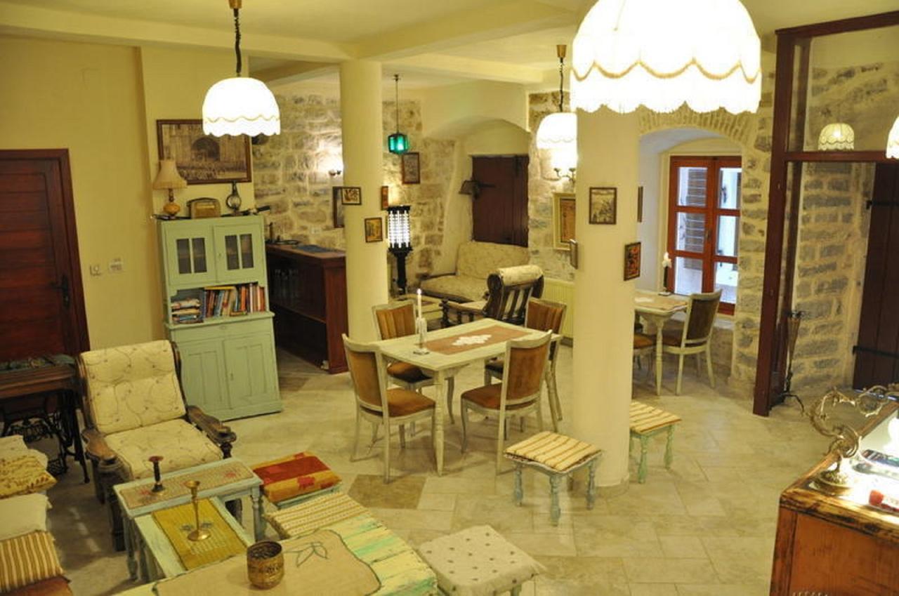 קוטור Old Town Youth Hostel מראה חיצוני תמונה